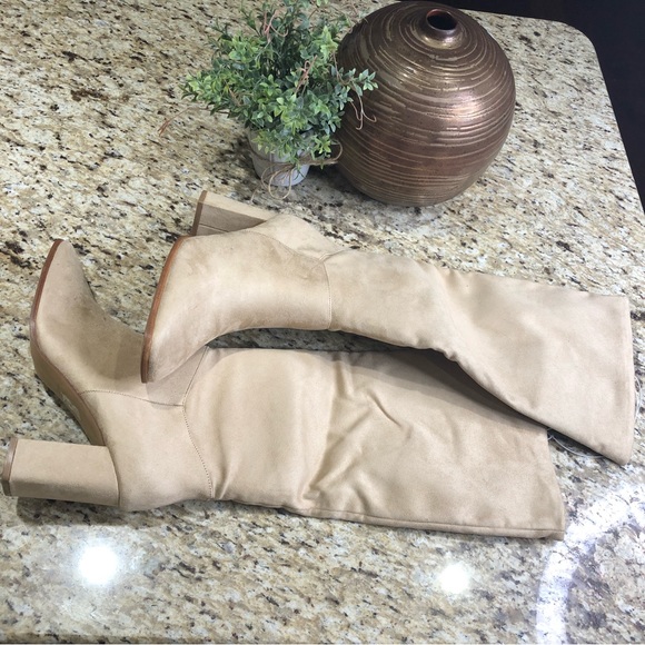 Express Slouchy Knee High Block Heel Tan Taupe Suede Boots 10 - Picture 2 of 14